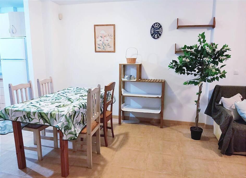 ベラ Casa Familiar A Pie De Piscinaヴィラ エクステリア 写真